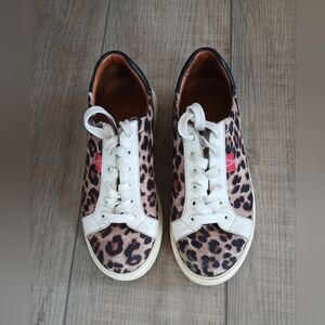 Veronica Beard Daelyn Sneakers. Size 36 (6 US)